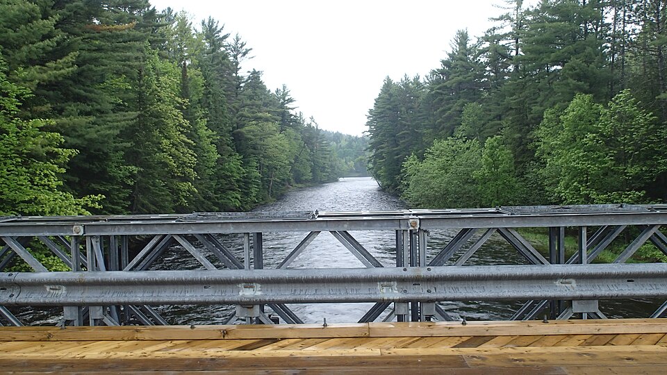 Mattawa River Bridge - Samuel de Champlain Provincial Park - panoramio