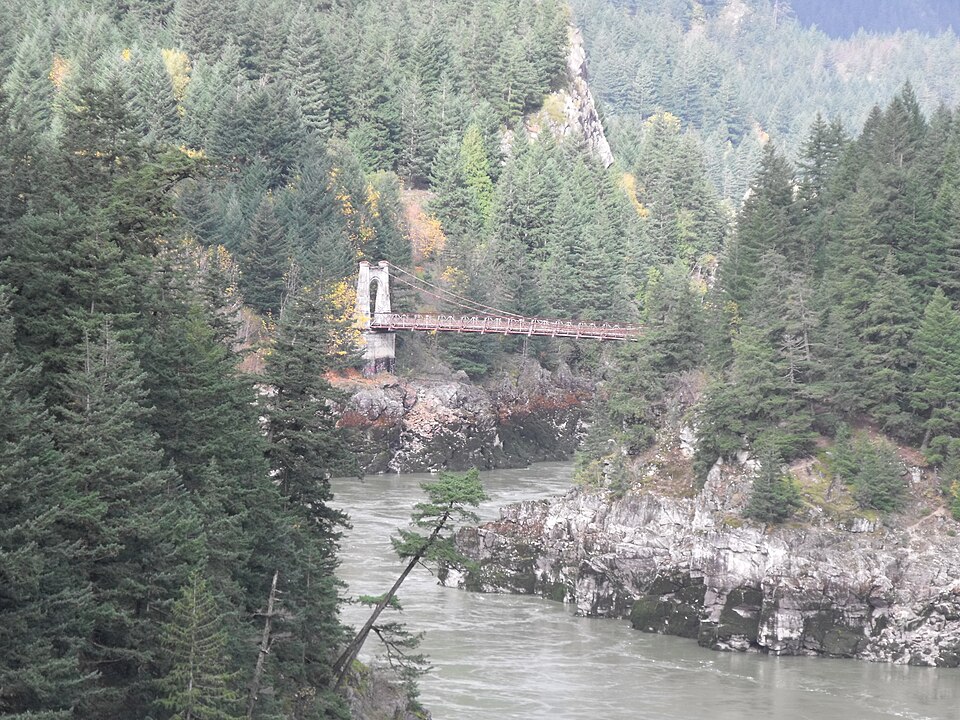 Alexandra Bridge from HWY 1 - panoramio