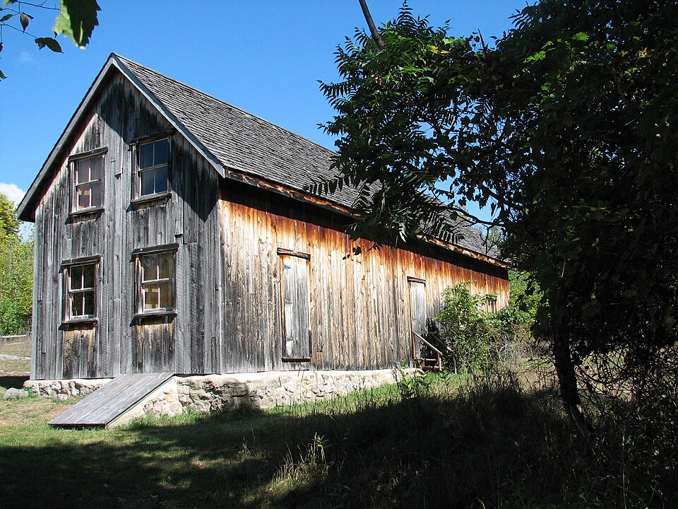 Murphys Point-Bunkhouse