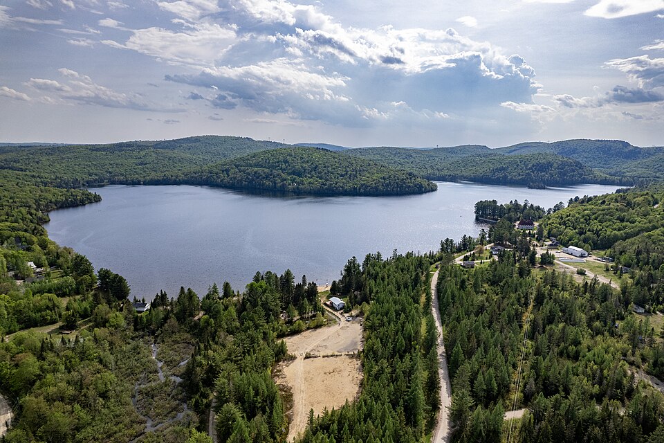 Lac Simon - Vue aérienne (1)
