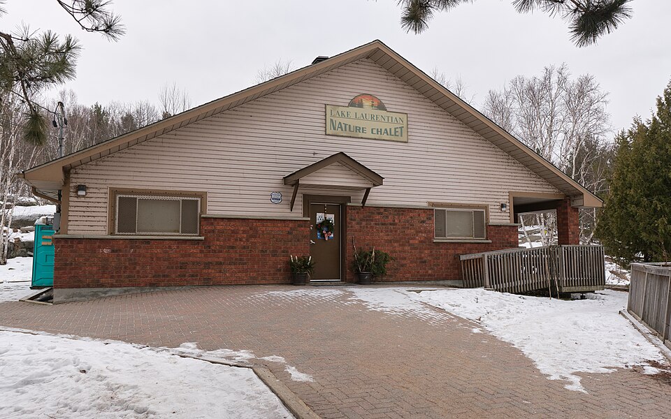 Lake Laurentian Nature Chalet