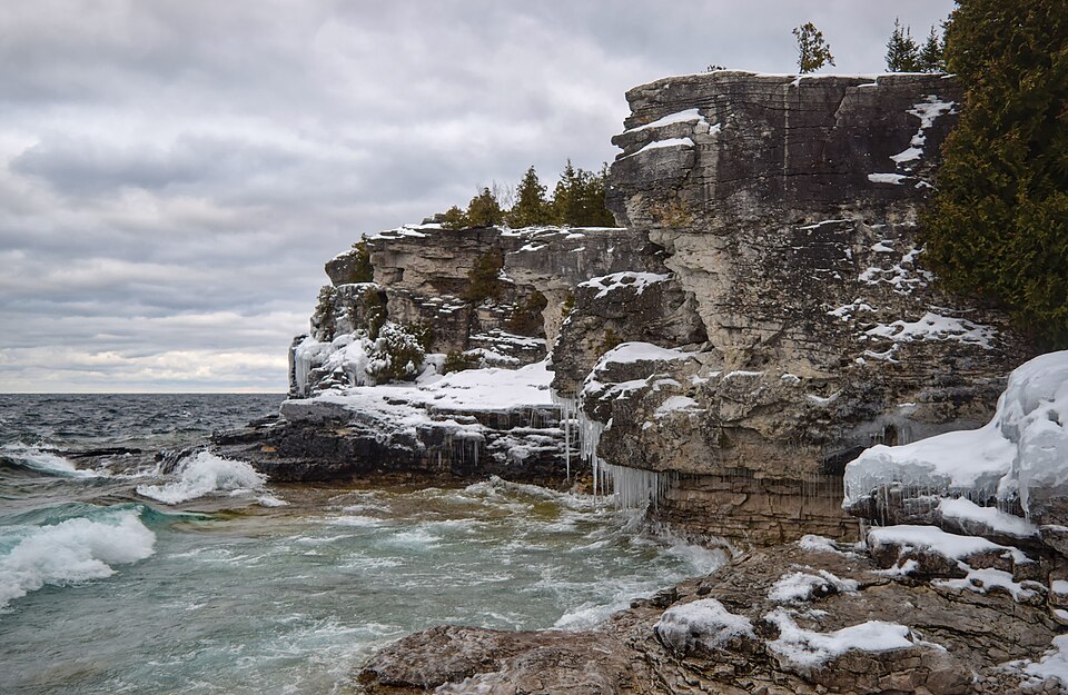 Indian Head Cove cliffs1