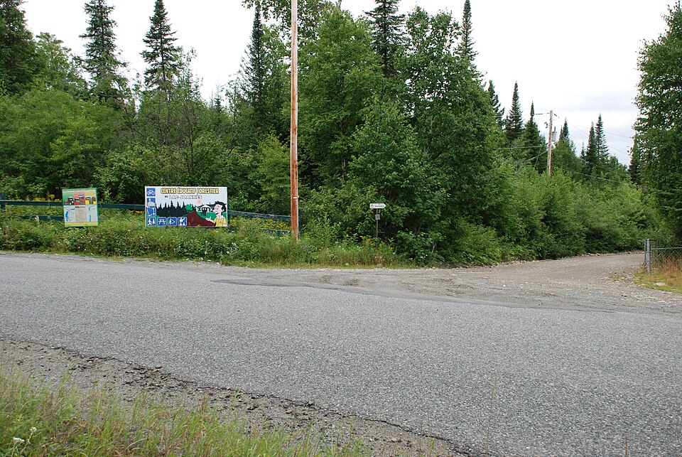 Centre éducatif forestier ldu lac Joannès - panoramio