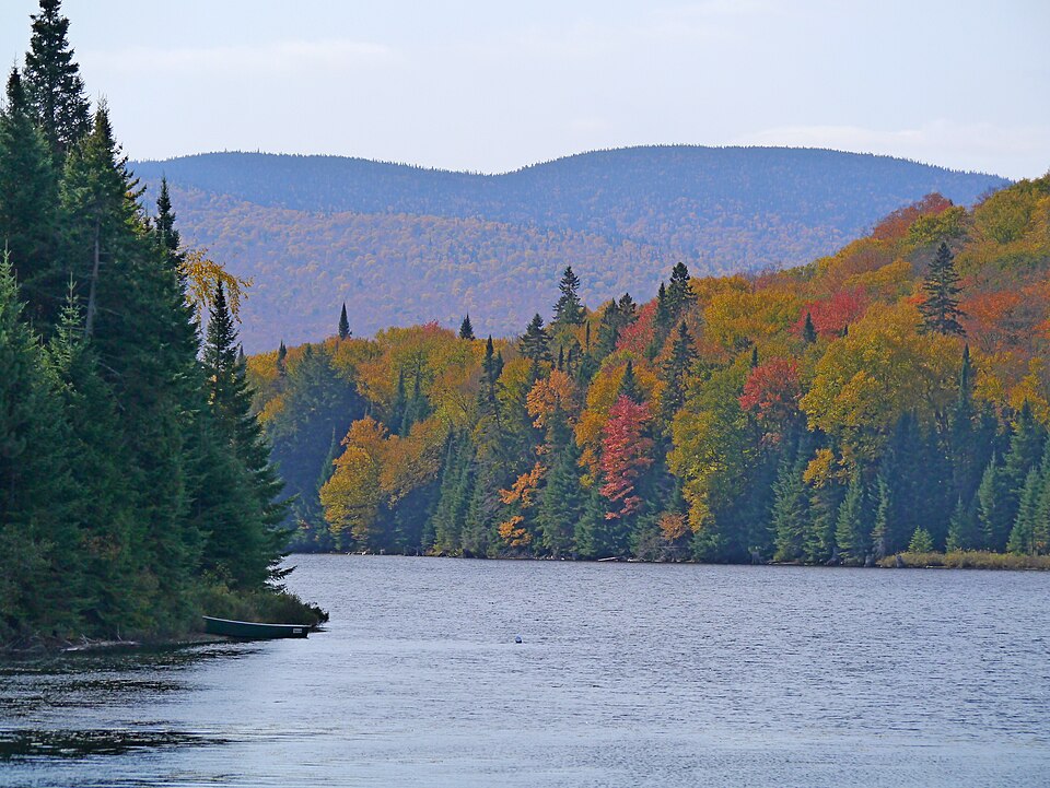 Au fond du lac Monroe, Mt-Tremblant