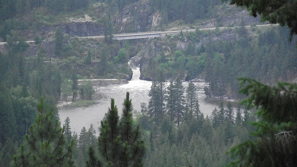 Christina Lake Gorge - panoramio