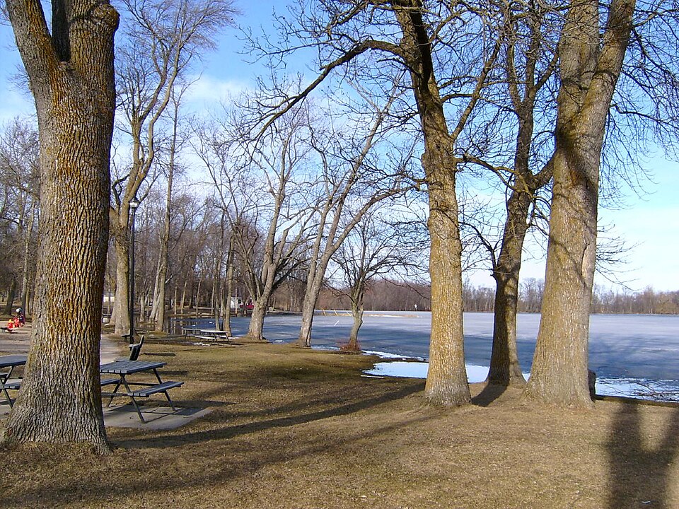 Stoco Lake 4 (119015308)