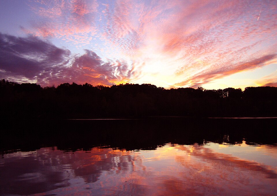 A picture of Deer Lake at sunset