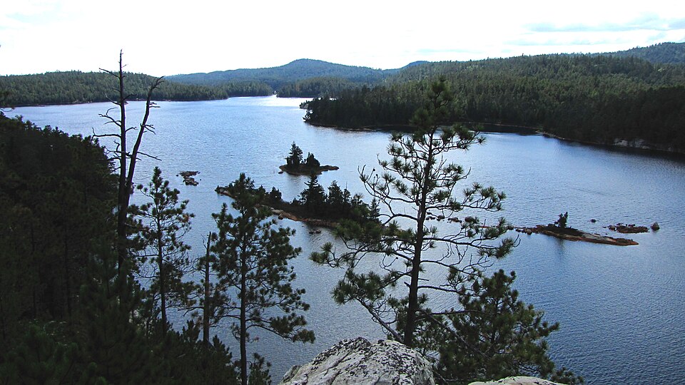 Wolf Lake, Chiniguchi