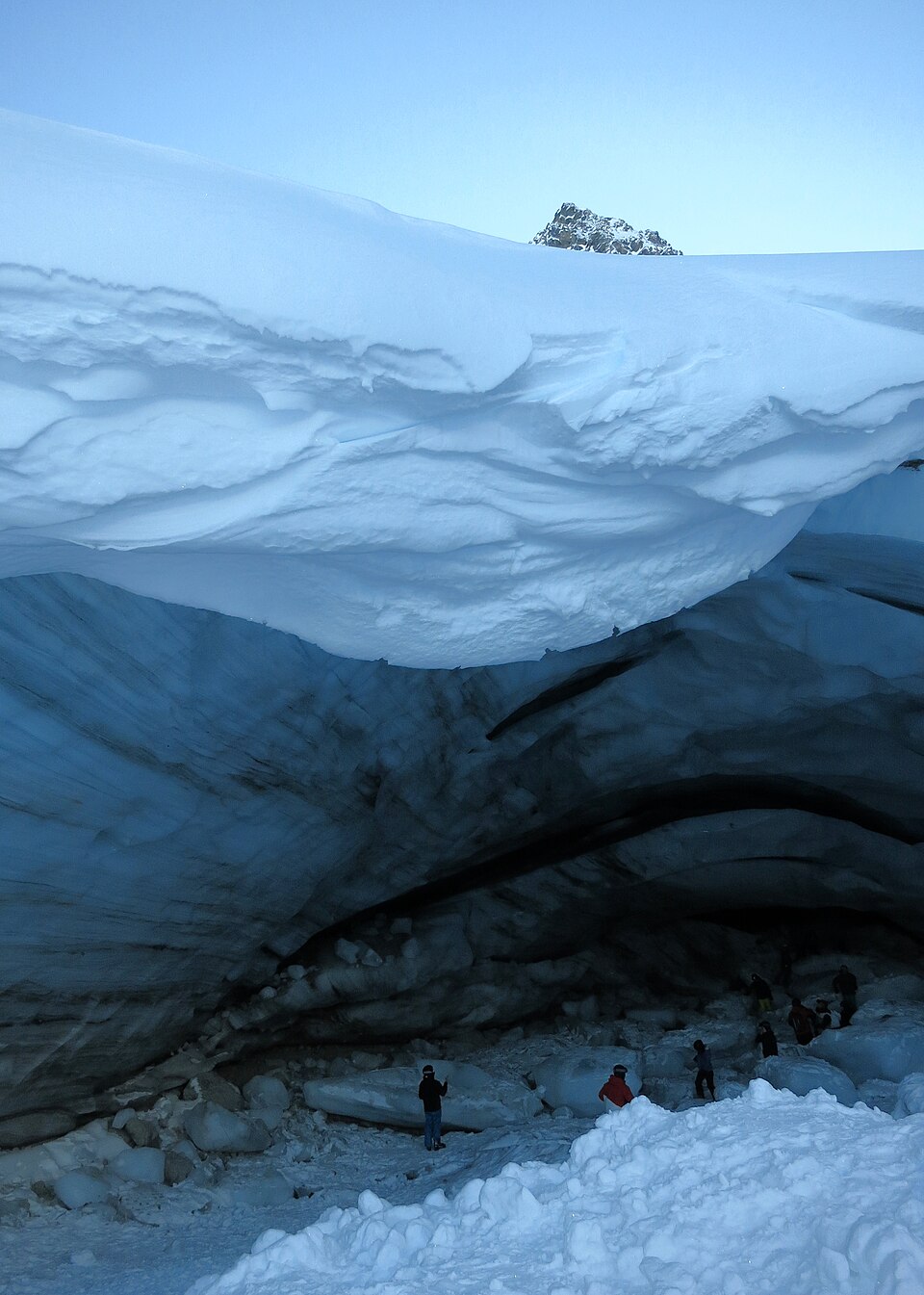 Blackcomb Glacier ice cave (24916431142)