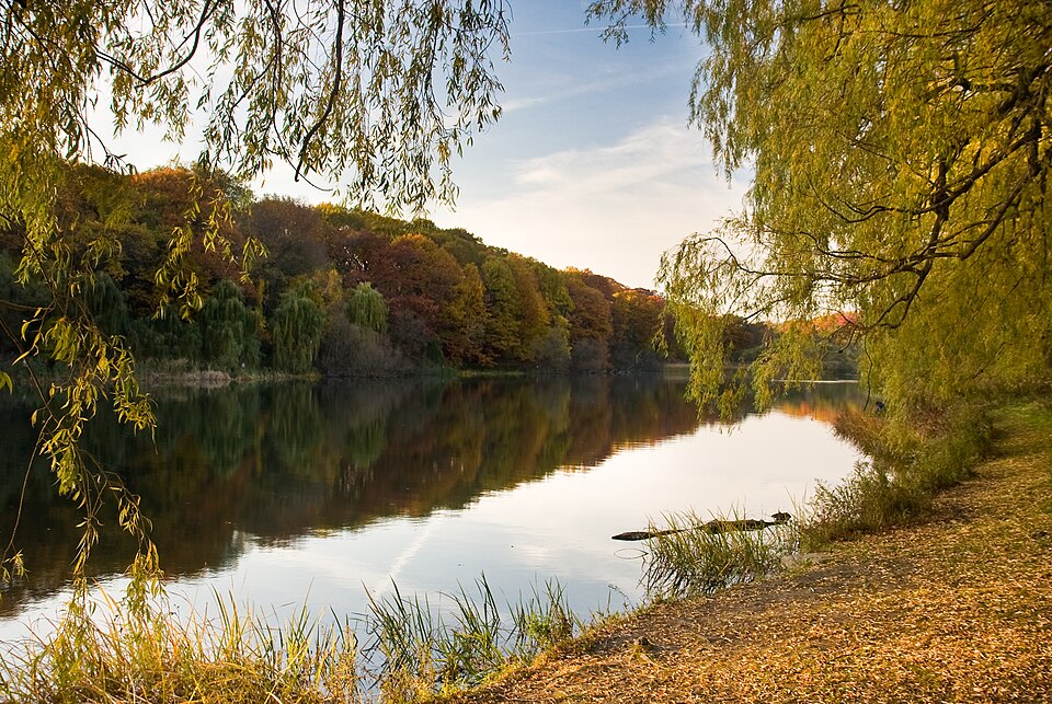 Grenadier Pond (2991017210)