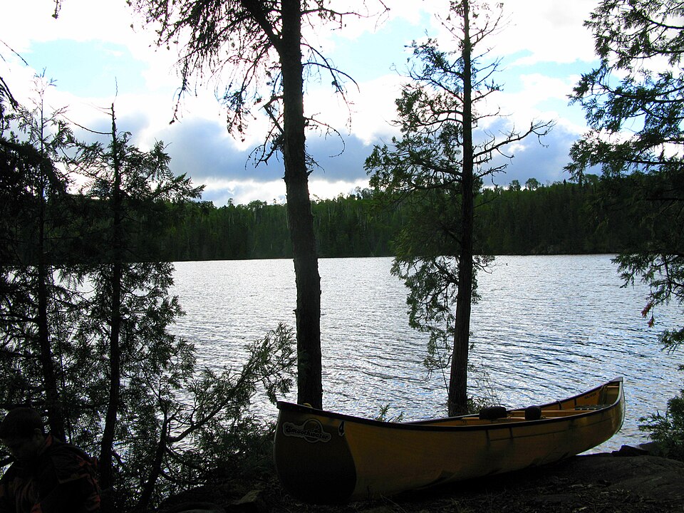 Canoe Wabakimi