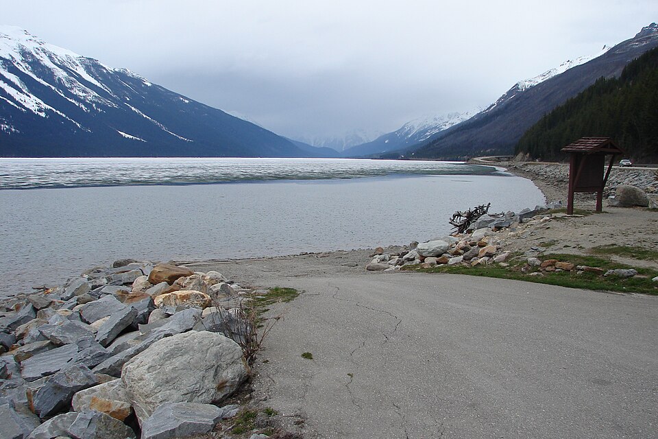 Moose Lake, BC (5762487961)