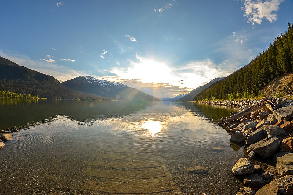 Moose Lake 2 (15901809727)