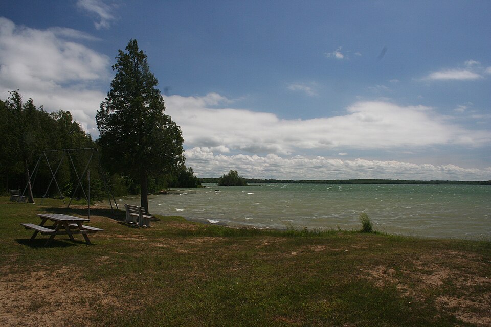 Berford Lake 9569 (14545983496)