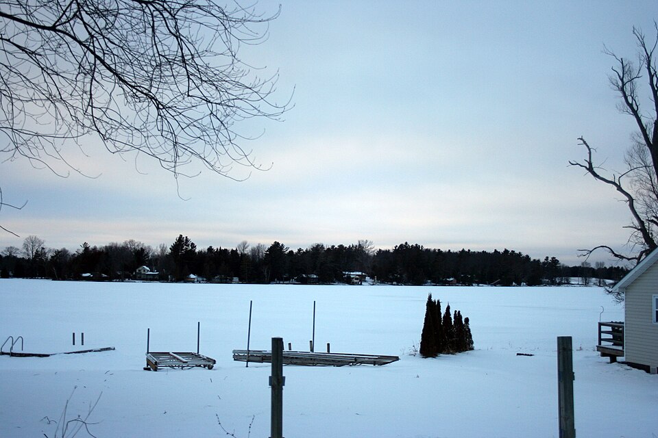 Beach, Oak Lake, Ontario 4082 (5283525629)