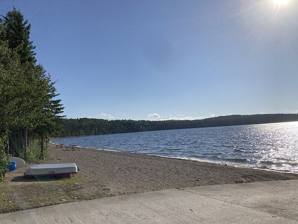 Nagagamisis beach
